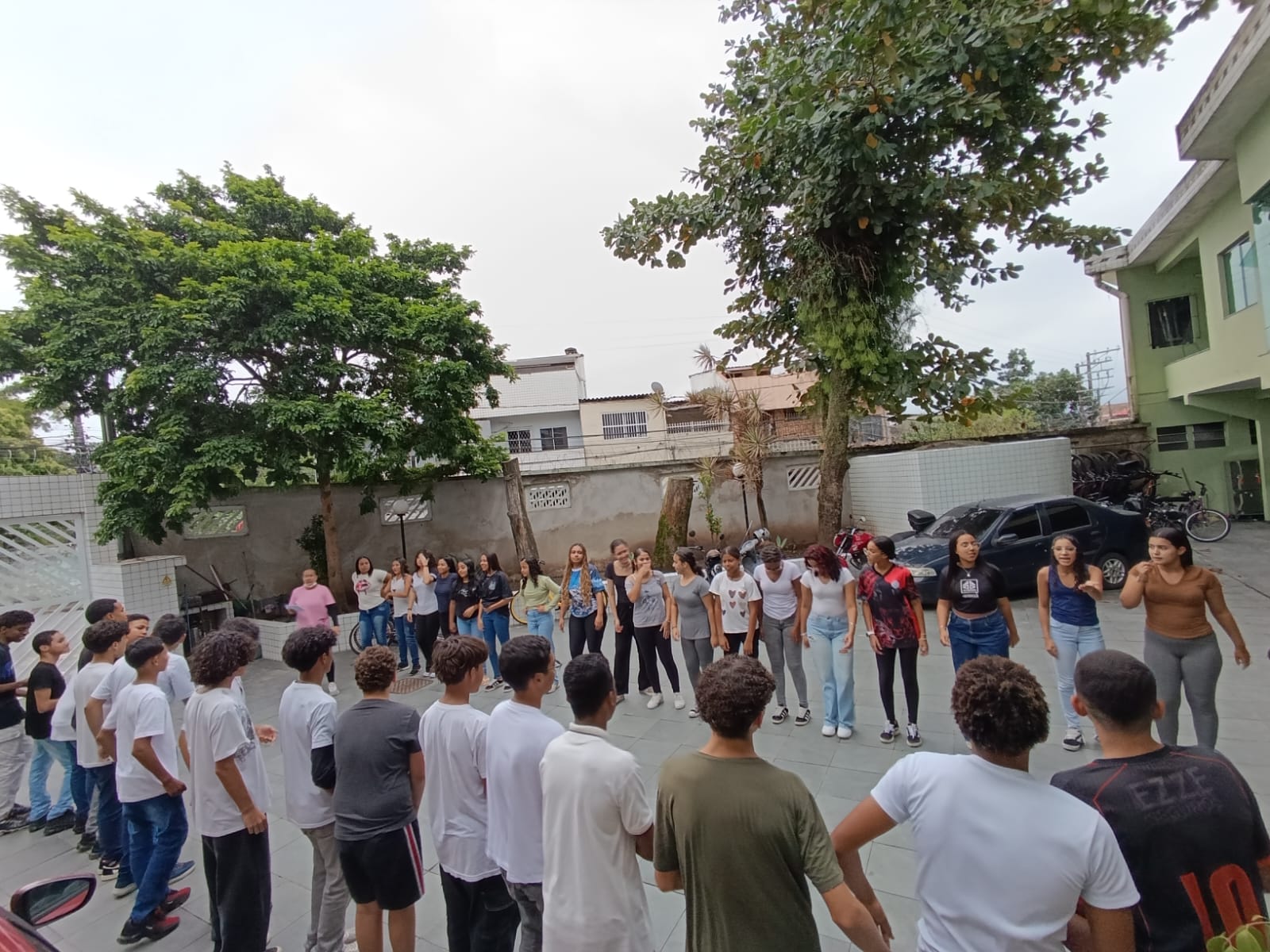 Oficina de educação física na DNA